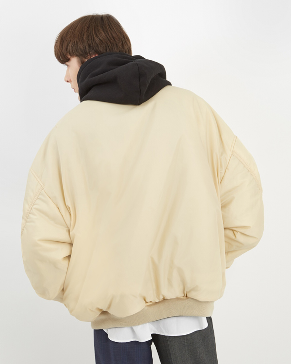 VETEMENTS(ヴェトモンスーパーコピー) 18SS リバーシブル ボンバージャケット